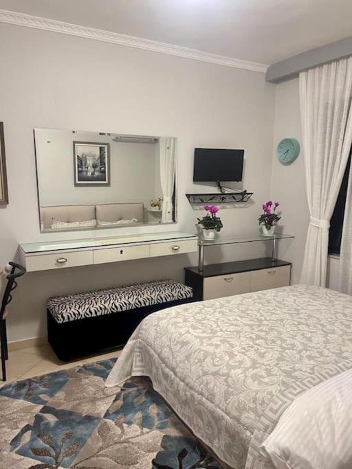 Nice Central Apartment In Tirana City Exterior foto